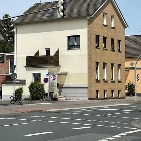 Schoene Einfache In *